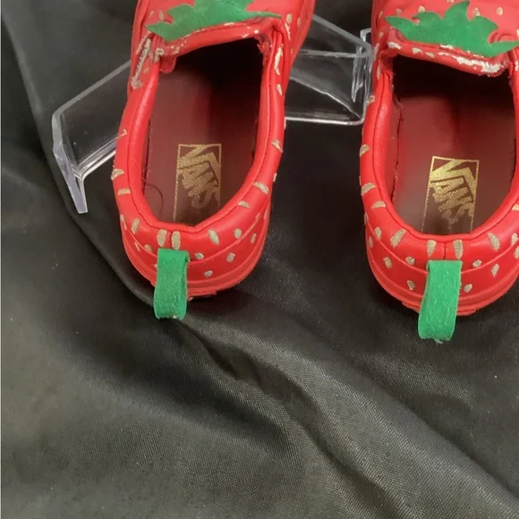 Vans Strawberry Themed Kids Shoes Side Kids 12.0 - Picture 6 of 7